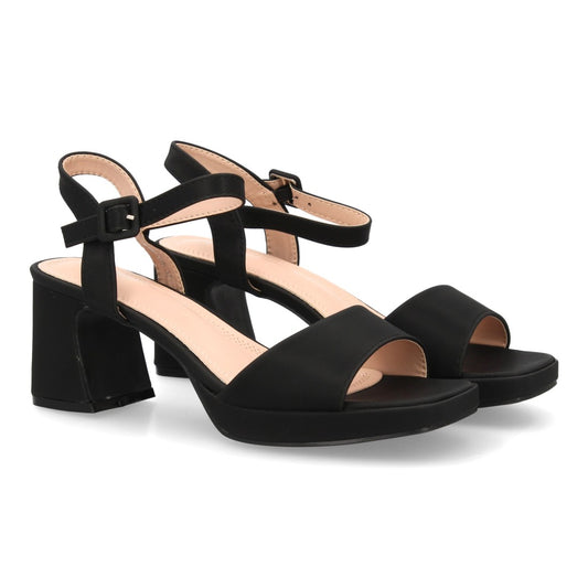 CHIC - BLACK