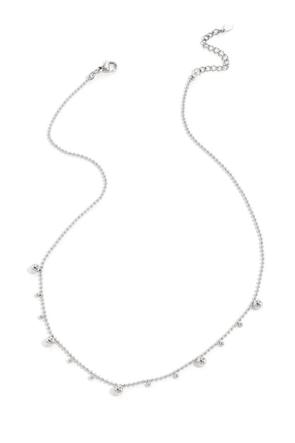 Collar con bolas alternadas