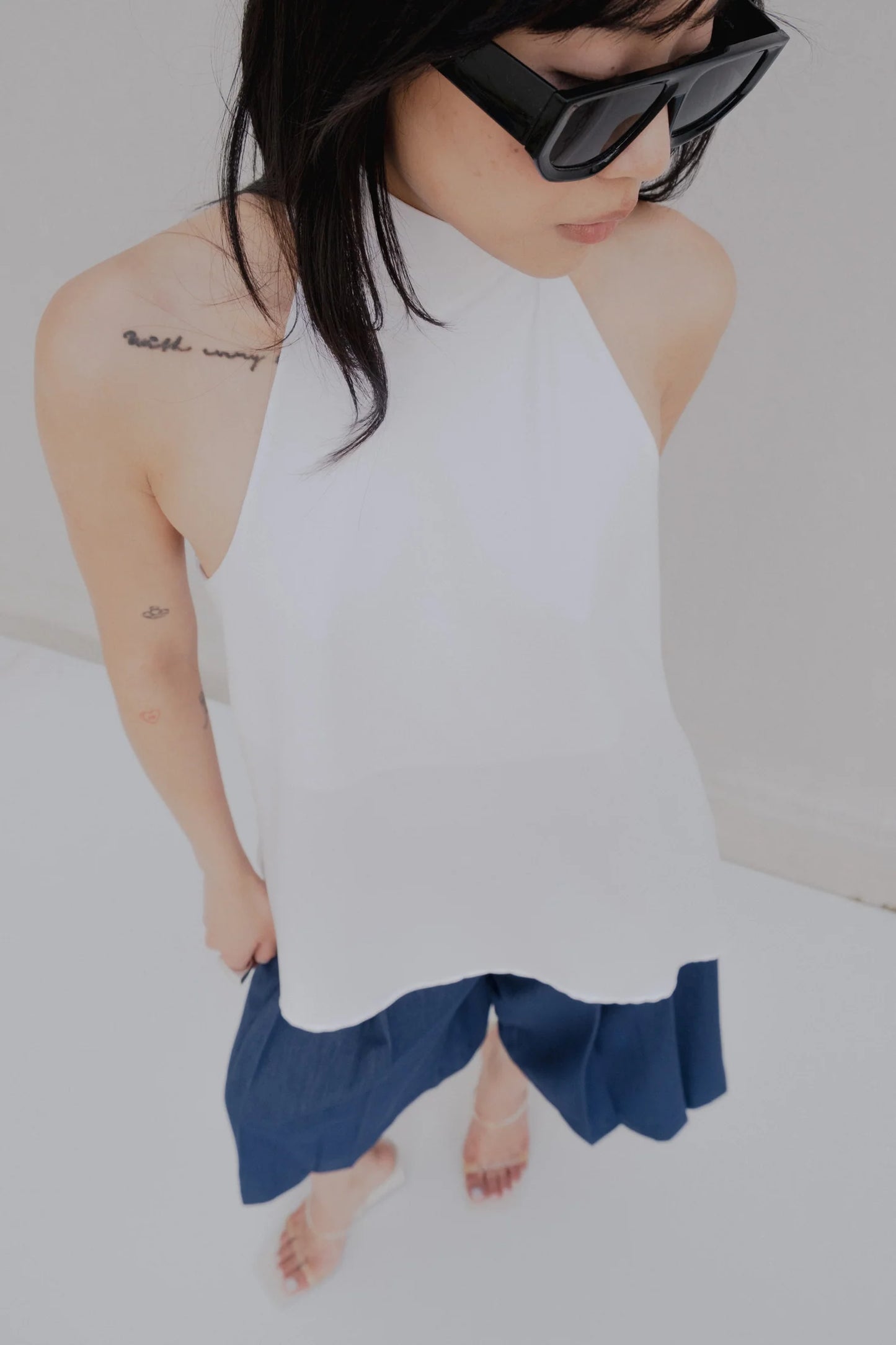 TOP HALTER ASIMÉTRICO
